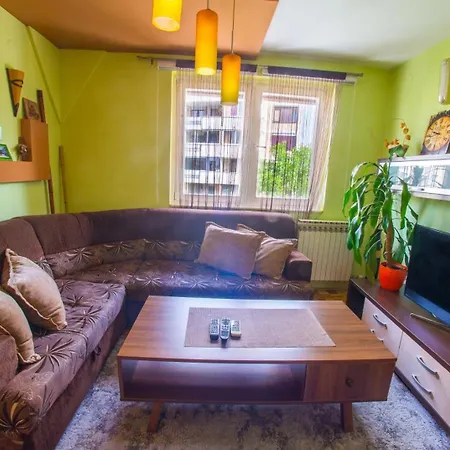 Jupiter Apartment *